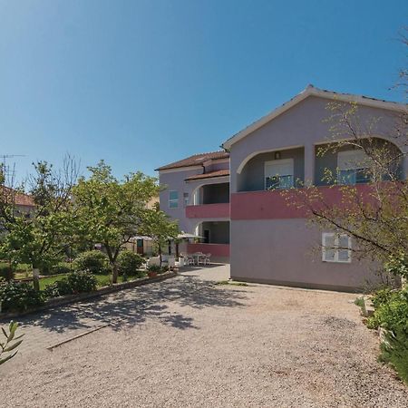 Nice Apartment In Zadar With Kitchen Екстериор снимка